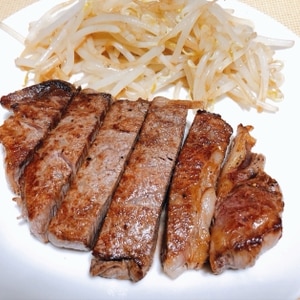 失敗しない焼き方！霜降りステーキ肉の焼き方